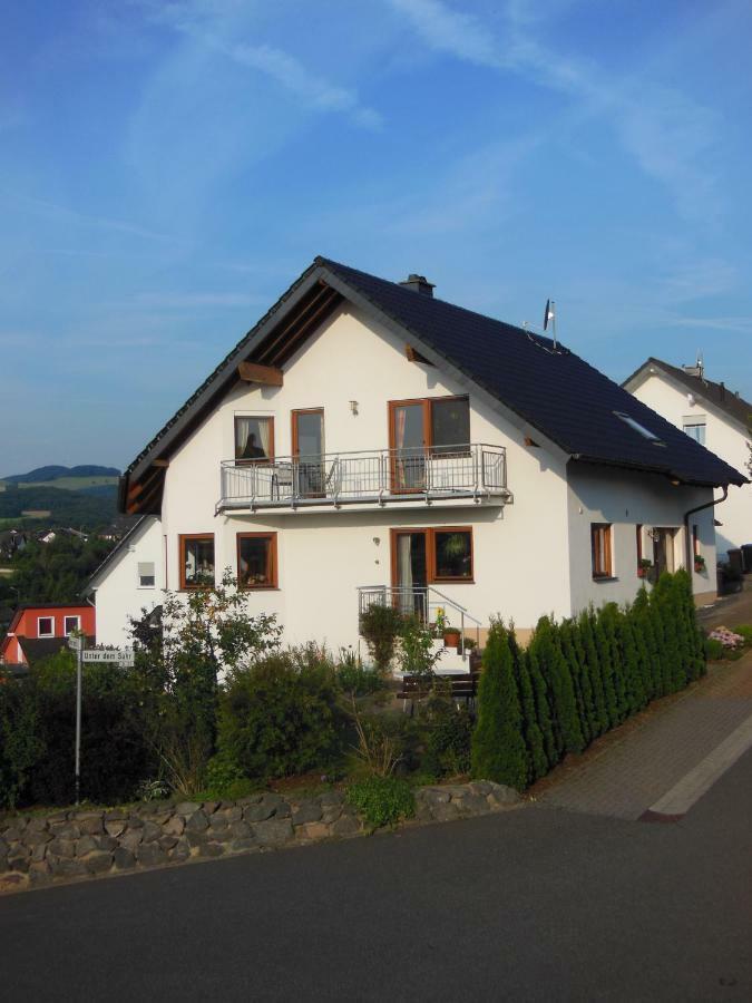 Ferienwohnung Basche Oberzissen Екстериор снимка