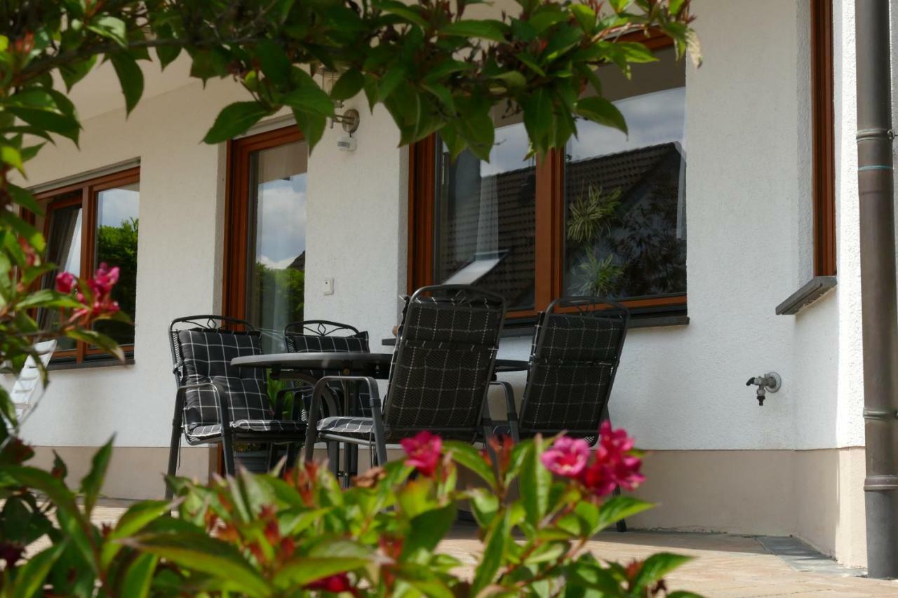 Ferienwohnung Basche Oberzissen Екстериор снимка